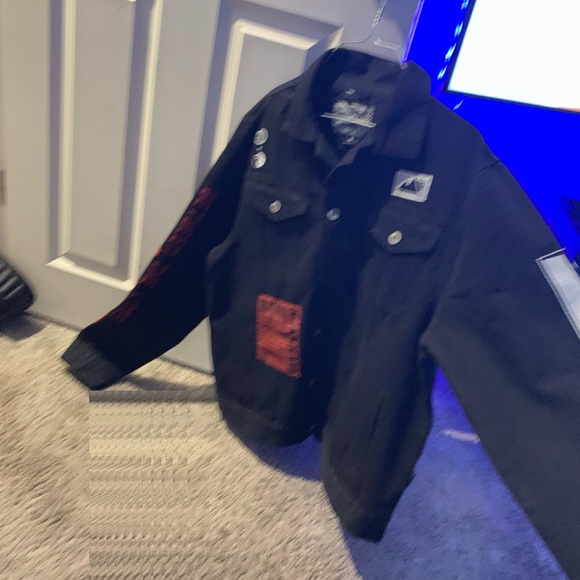 New jacket - Picture 5 of 5